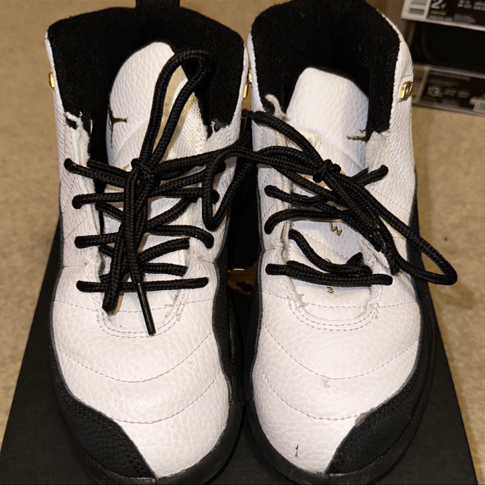 Kids Jordan 12 Retro (PS). Size 1y